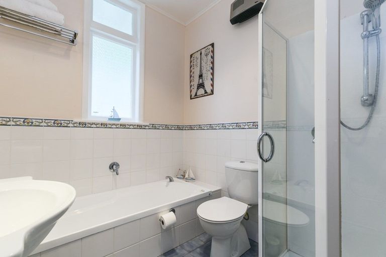 Photo of property in 31 Rangoon Street, Khandallah, Wellington, 6035