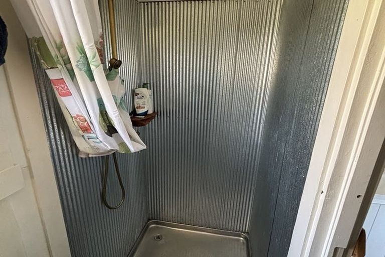 Photo of property in 2 Hill Street, Macraes, Palmerston, 9483