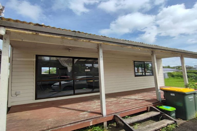 Photo of property in 2 Henwood Road, Mangere East, Auckland, 2024