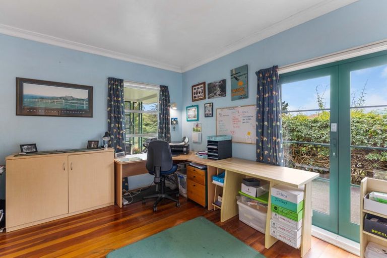 Photo of property in 332 Kuku East Road, Kuku, Manakau, 5570