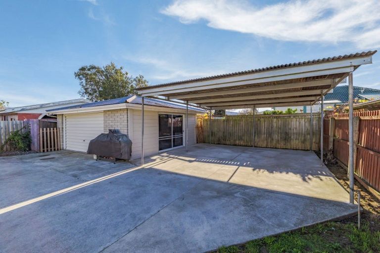 Photo of property in 29 Bickerton Street, Wainoni, Christchurch, 8061