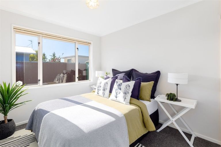 Photo of property in 2 Daniela Lane, Linwood, Christchurch, 8062