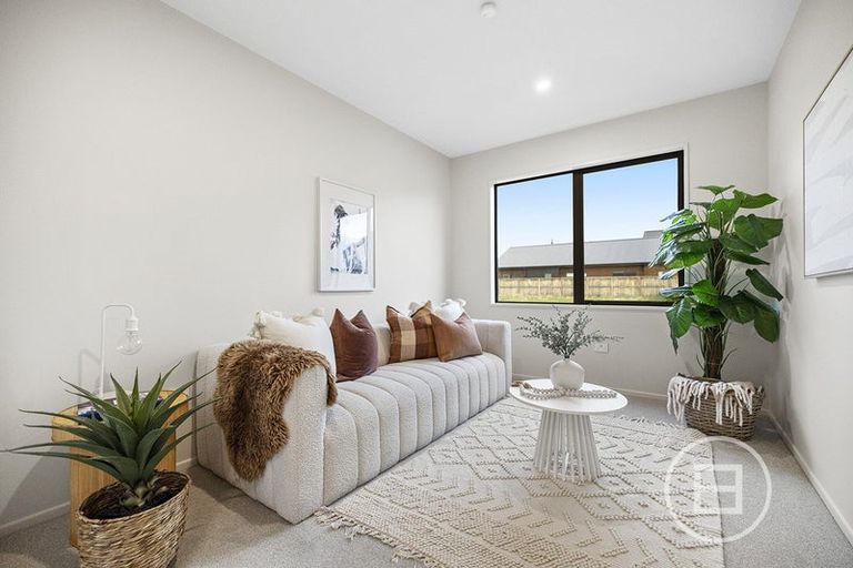 Photo of property in 22 Bale Road, Jacks Point, 9371