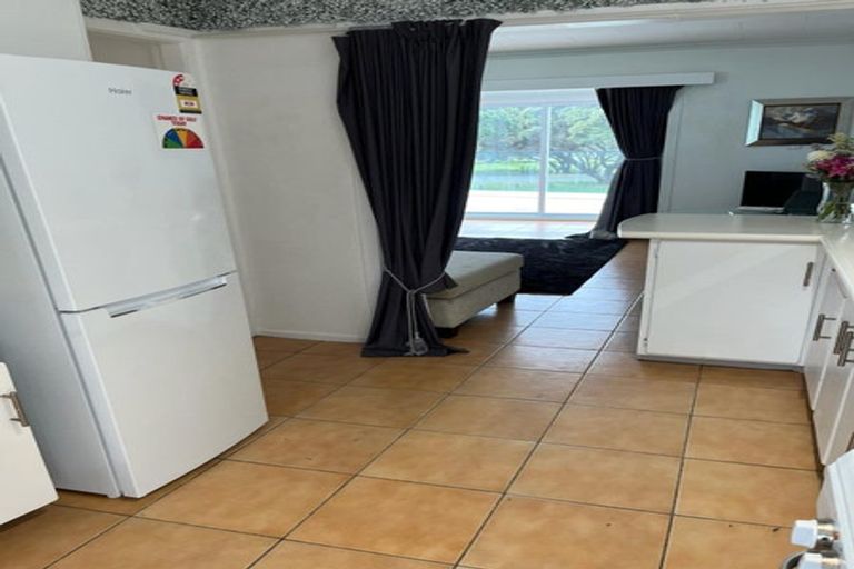 Photo of property in 1/465 Hibiscus Coast Highway, Orewa, 0931