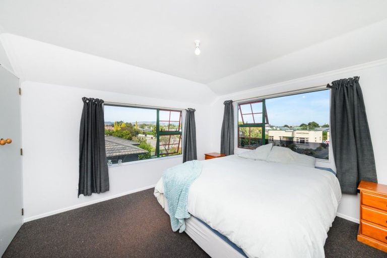 Photo of property in 5 Rangitira Avenue, Palmerston North, 4414