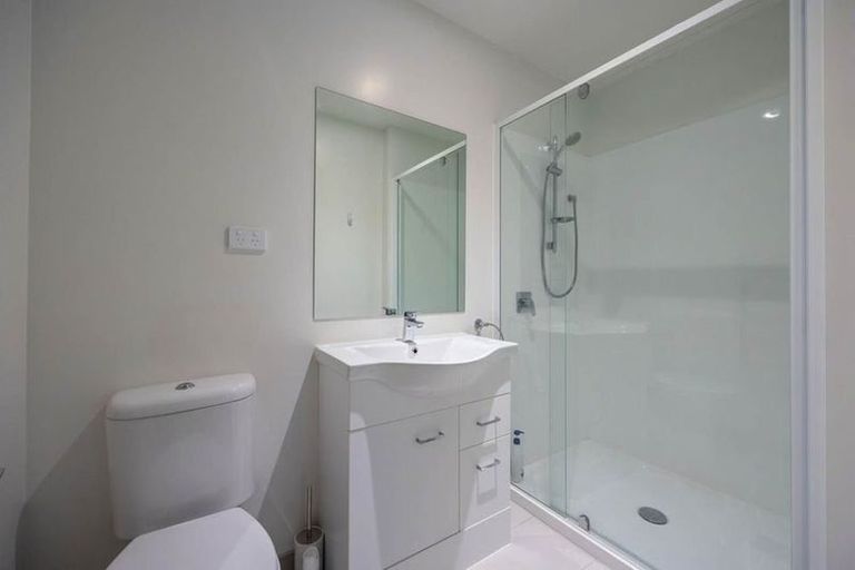 Photo of property in 3 Kapuarangi Lane, Papakura, 2110