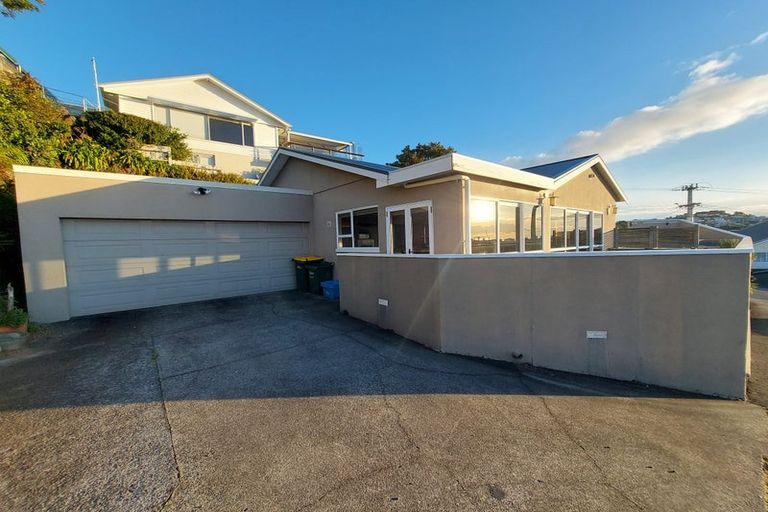 Photo of property in 25 Bayly Road, Moturoa, New Plymouth, 4310