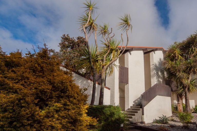 Photo of property in 141f Churton Drive, Churton Park, Wellington, 6037