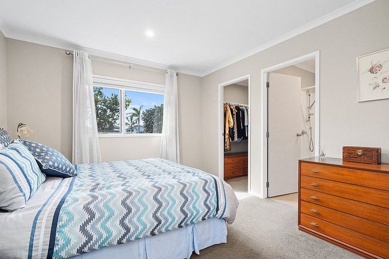 Photo of property in 5 Ara Kahika Lane, One Tree Point, 0118