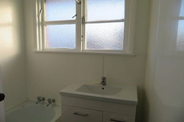 Photo of property in 36 Ngata Grove, Trentham, Upper Hutt, 5018