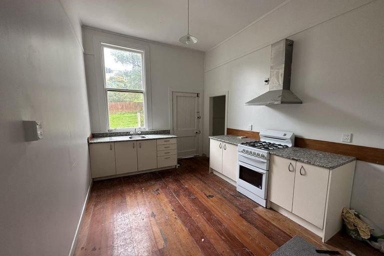 Photo of property in 180-182 Ohiro Road, Brooklyn, Wellington, 6021