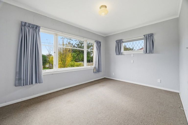 Photo of property in 25 Russell Road, Fairy Springs, Rotorua, 3015