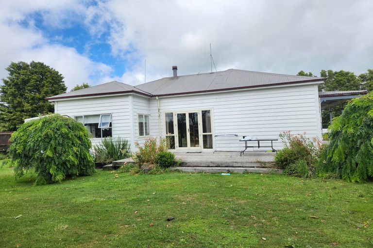 Photo of property in 465 Ohanga Road, Onaero, Urenui, 4383
