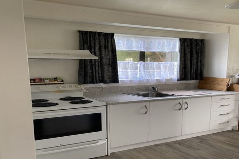 Photo of property in 58 Pohutukawa Drive, Owhata, Rotorua, 3010