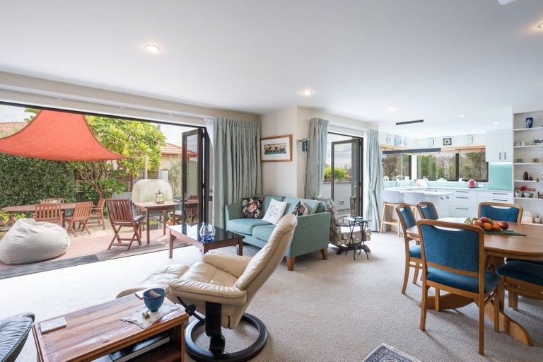 Photo of property in 21 Idesia Grove, Richmond, 7020