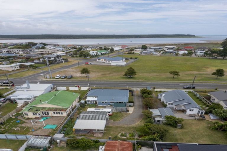 Photo of property in 141 Seabury Avenue, Foxton Beach, Foxton, 4815