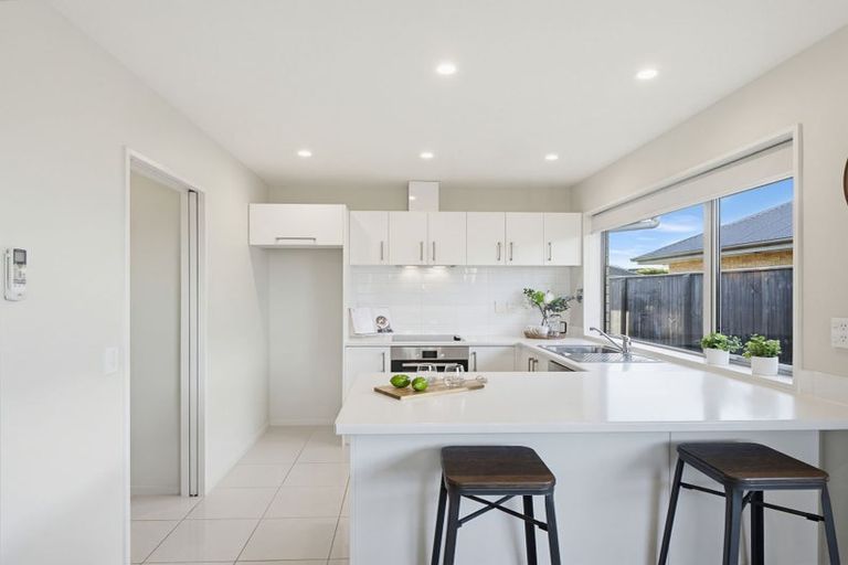 Photo of property in 35 Sutherland Drive, Kaiapoi, 7630