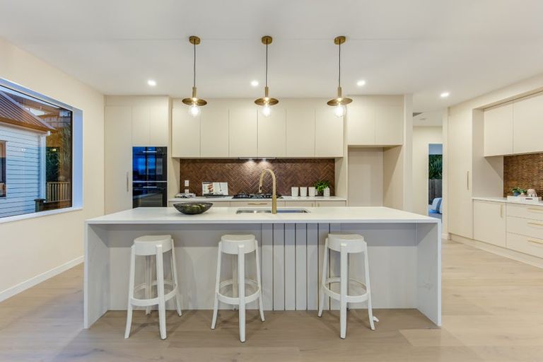 Photo of property in 29 Kaupeka Road, Orewa, 0931