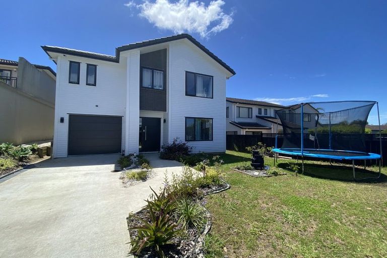 Photo of property in 21 Keepers Drive, Gulf Harbour, Whangaparaoa, 0930