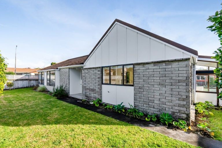 Photo of property in 250 Tukapa Street, Westown, New Plymouth, 4310