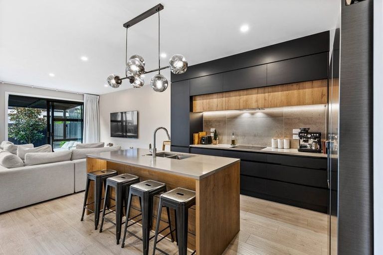 Photo of property in 48 Glidepath Road, Hobsonville, Auckland, 0616