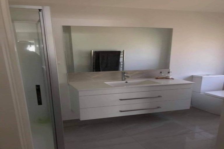 Photo of property in 14 Kahuparere Crescent, Pyes Pa, Tauranga, 3112