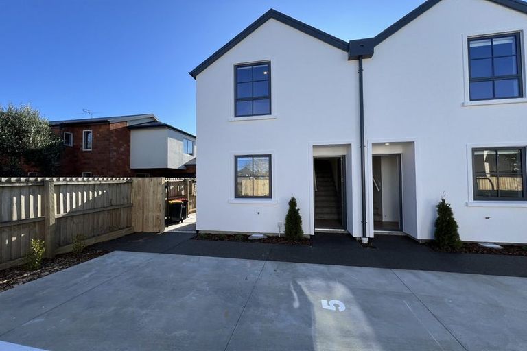Photo of property in 5/35 Eversleigh Street, St Albans, Christchurch, 8014