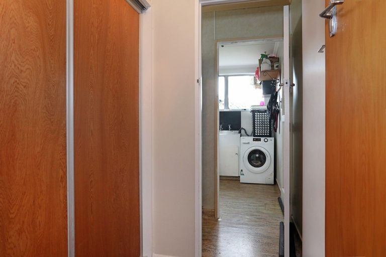 Photo of property in 100 Lethbridge Street, Feilding, 4702