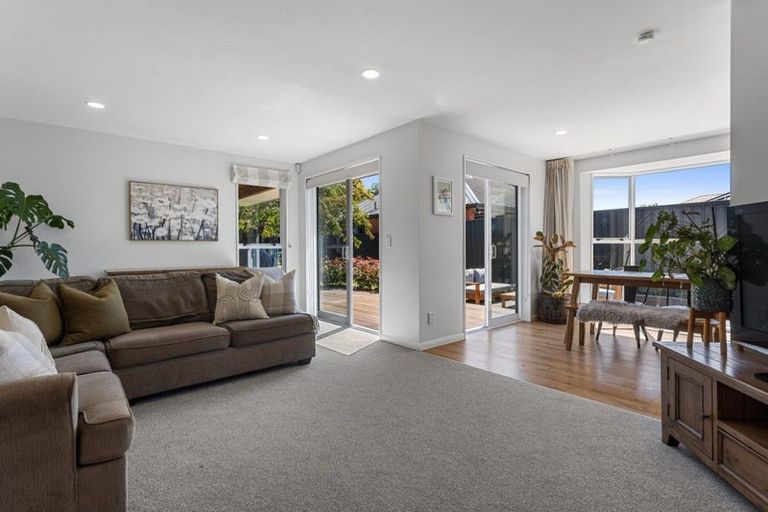 Photo of property in 14 Pearce Place, Kaiapoi, 7630