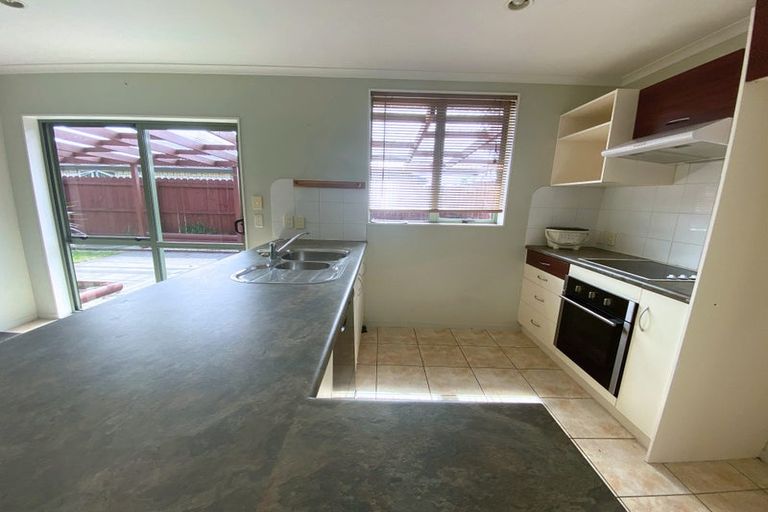 Photo of property in 45 Morewa Place, Takanini, 2112