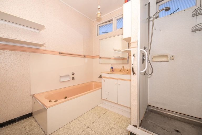 Photo of property in 66 Russell Street, Westport, 7825