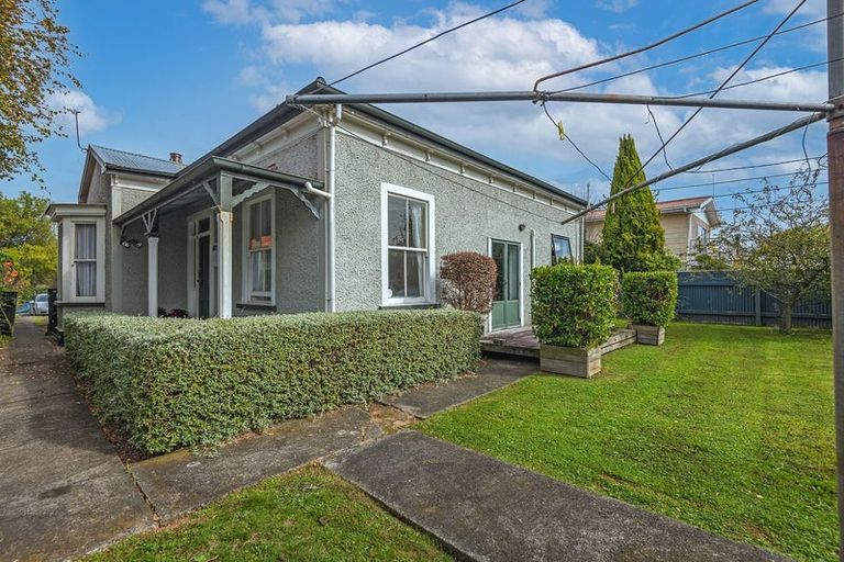 Photo of property in 14 Freyberg Street, Roslyn, Palmerston North, 4414