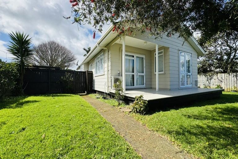 Photo of property in 15 Cardrona Place, Favona, Auckland, 2024