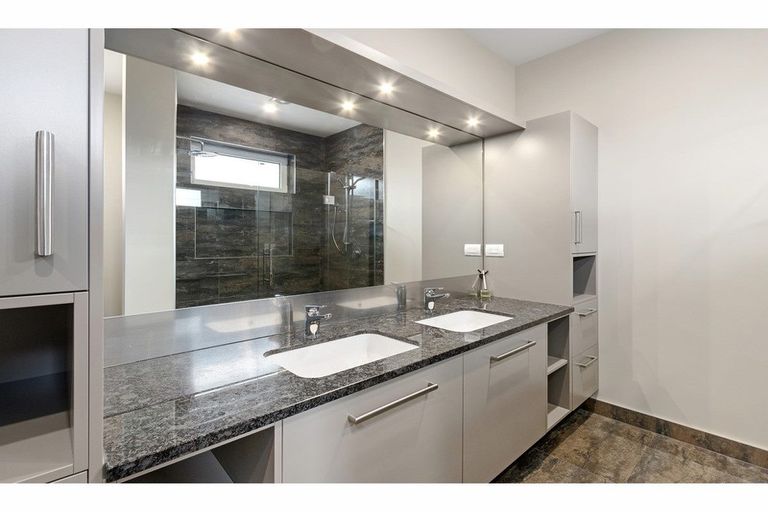 Photo of property in 1 Merlewood Road, Prebbleton, 7604