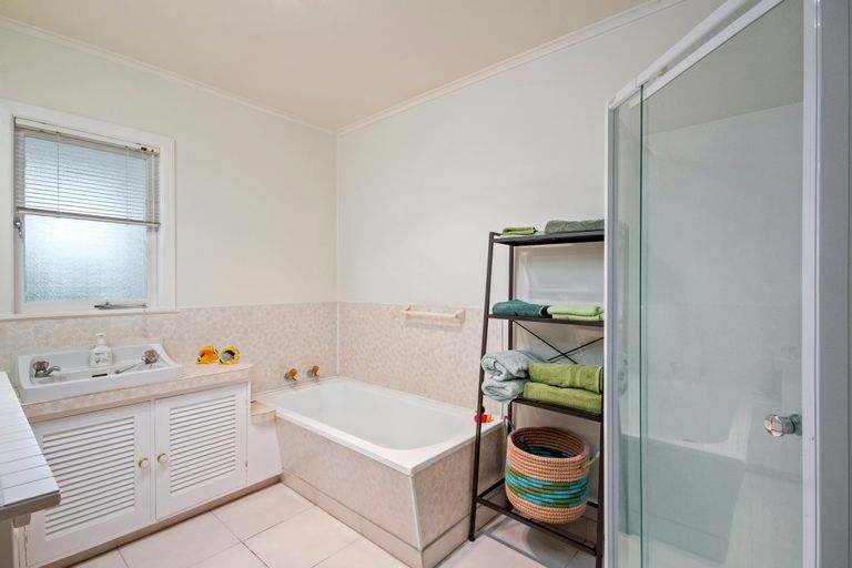 Photo of property in 15 Pacific Street, Waiuku, 2123