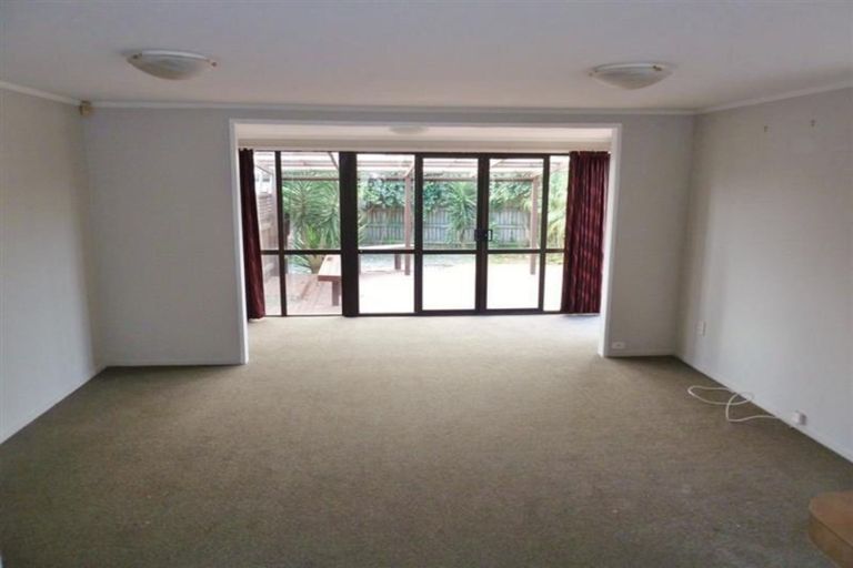 Photo of property in 1/31 Kakapo Place, Papatoetoe, Auckland, 2025