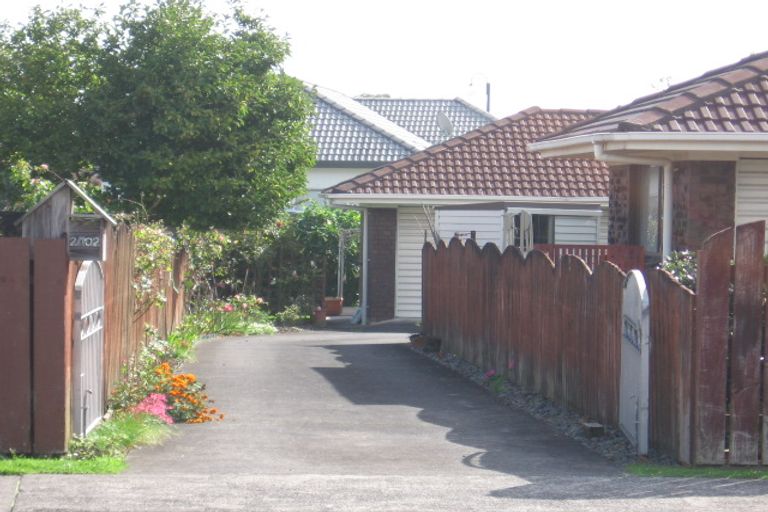 Photo of property in 102 Rathgar Road, Henderson, Auckland, 0610