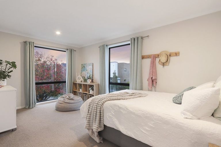 Photo of property in 2 Touhou Road, Hobsonville, Auckland, 0616