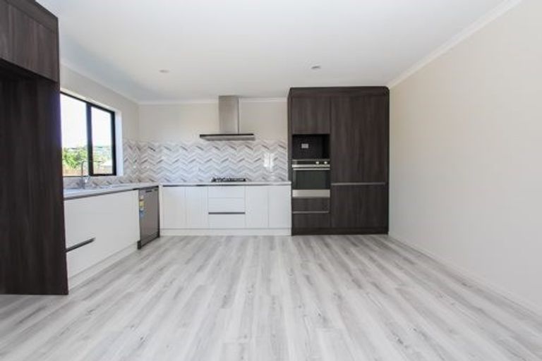 Photo of property in 11u6 Gazeley Avenue, Silverdale, Hamilton, 3216