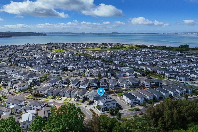 Photo of property in 3 Riroriro Road, Hobsonville, Auckland, 0616