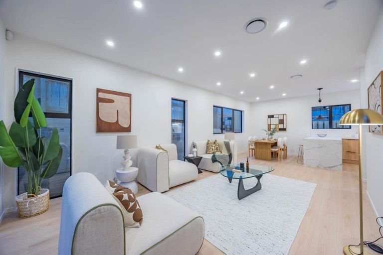 Photo of property in 30c Beulah Avenue, Rothesay Bay, Auckland, 0630