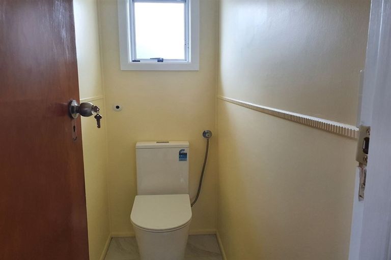 Photo of property in 36 Mckean Avenue, Manurewa, Auckland, 2102