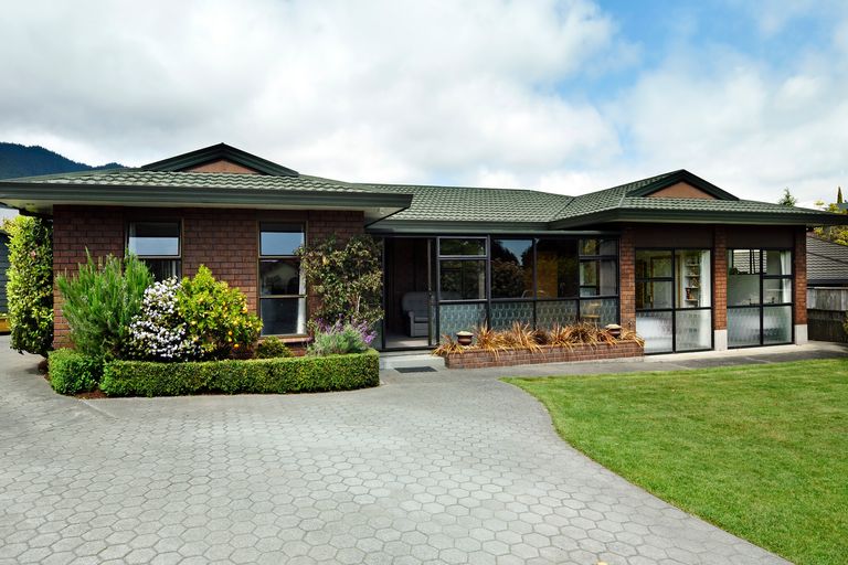 Photo of property in 6 James Place, Richmond, 7020