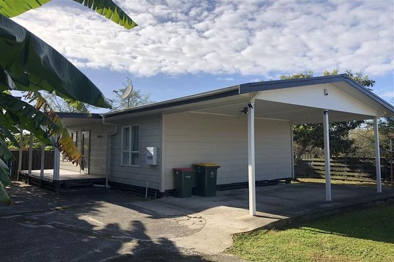 Photo of property in 2 Fields Road, Manurewa, Auckland, 2102