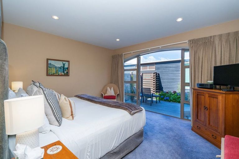 Photo of property in Lake Street Apartments, 10/8 Lake Street, Queenstown, 9300