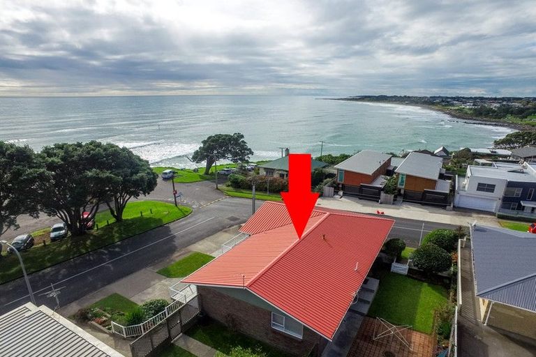 Photo of property in 2 Hobson Street, New Plymouth, 4312