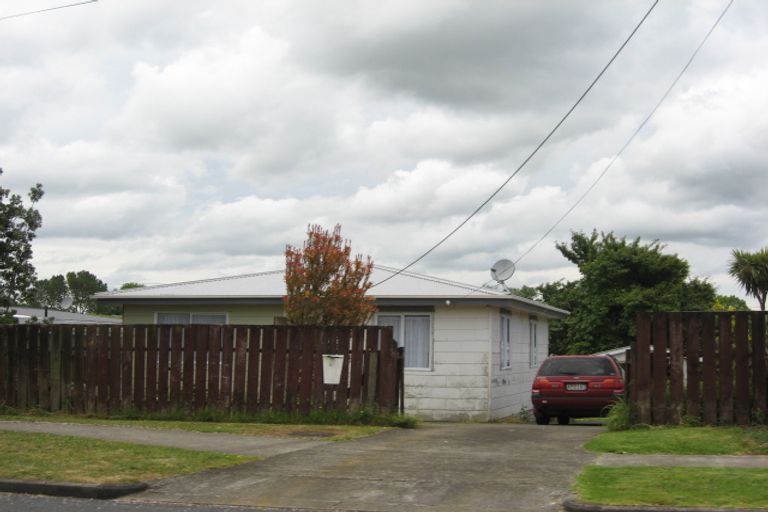 Photo of property in 18 Kayes Road, Pukekohe, 2120