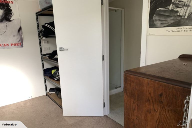 Photo of property in 18 Norman Road, Titirangi, Auckland, 0604