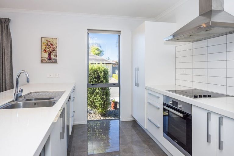 Photo of property in 5 Kennedy Lane, Hamilton East, Hamilton, 3216