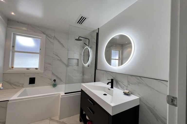 Photo of property in 63 Taylor Street, Cambridge, 3434